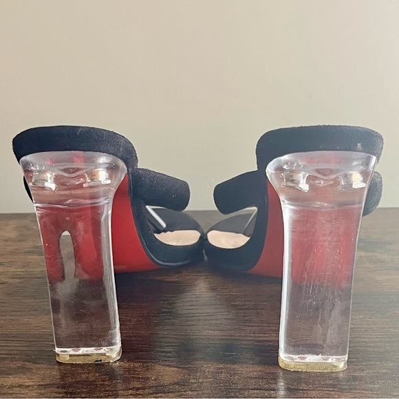 •SOLD•| Christian Louboutin| Vintage Black Red Bottom Glass 4” Sandals Size 38/8 - Picture 6 of 14